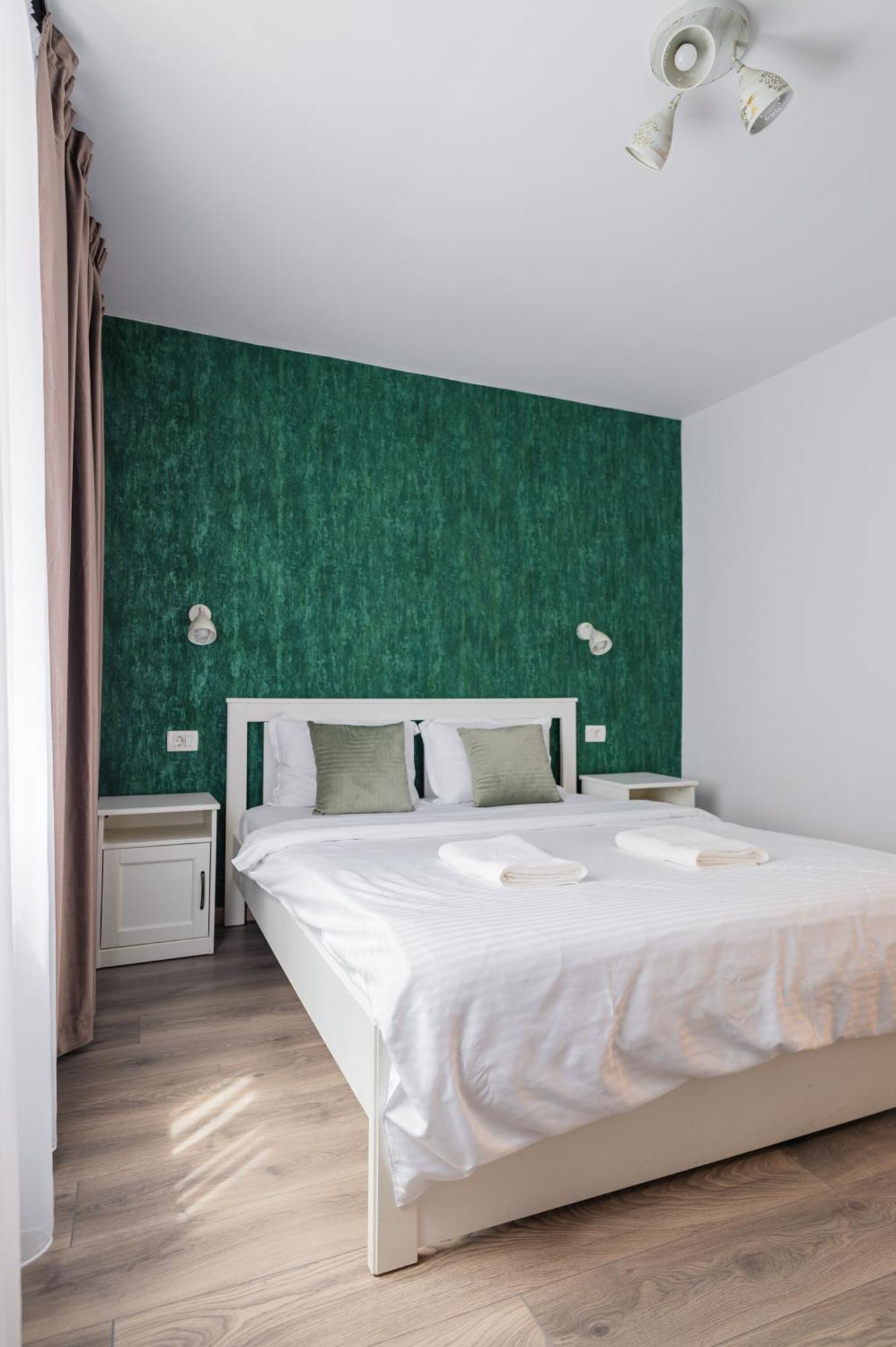 Fun House - Comfortable Stay With Garden And Near Parking Braşov Dış mekan fotoğraf