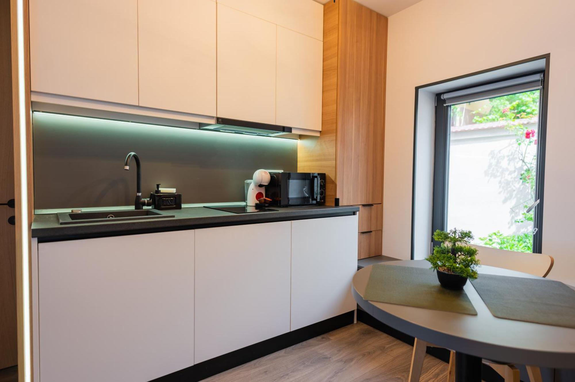 Fun House - Comfortable Stay With Garden And Near Parking Braşov Dış mekan fotoğraf