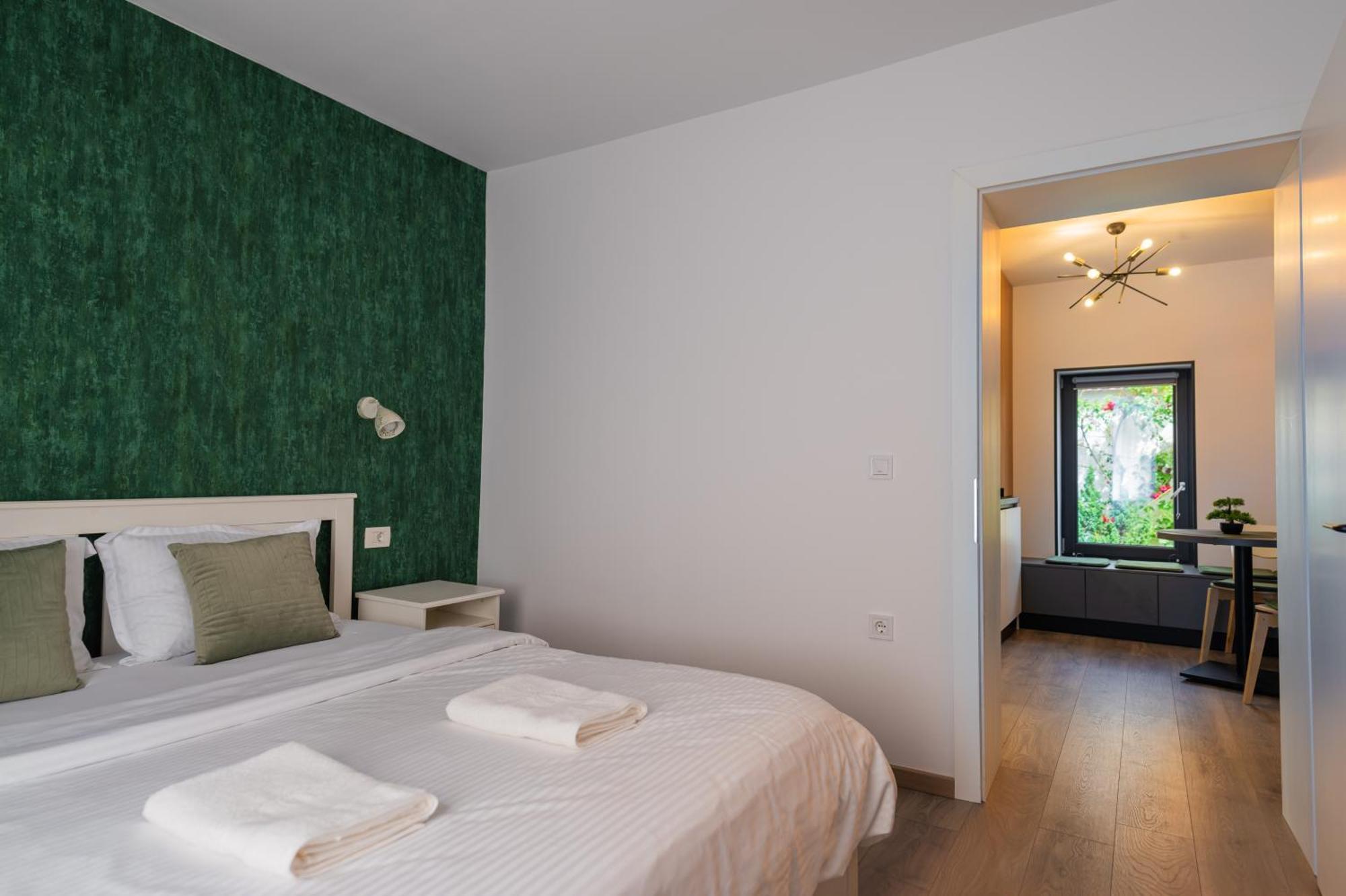 Fun House - Comfortable Stay With Garden And Near Parking Braşov Dış mekan fotoğraf
