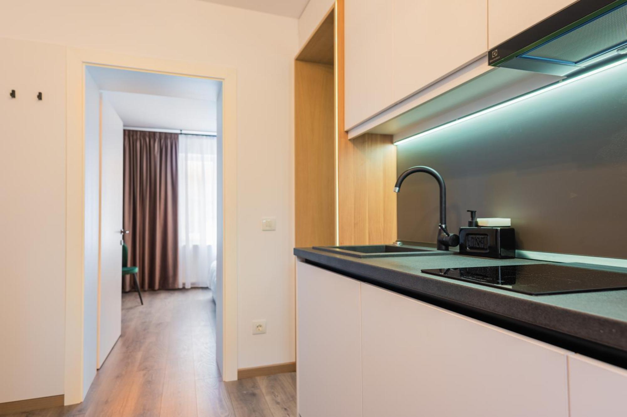 Fun House - Comfortable Stay With Garden And Near Parking Braşov Dış mekan fotoğraf