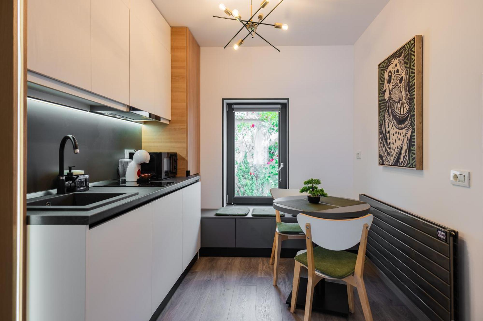 Fun House - Comfortable Stay With Garden And Near Parking Braşov Dış mekan fotoğraf